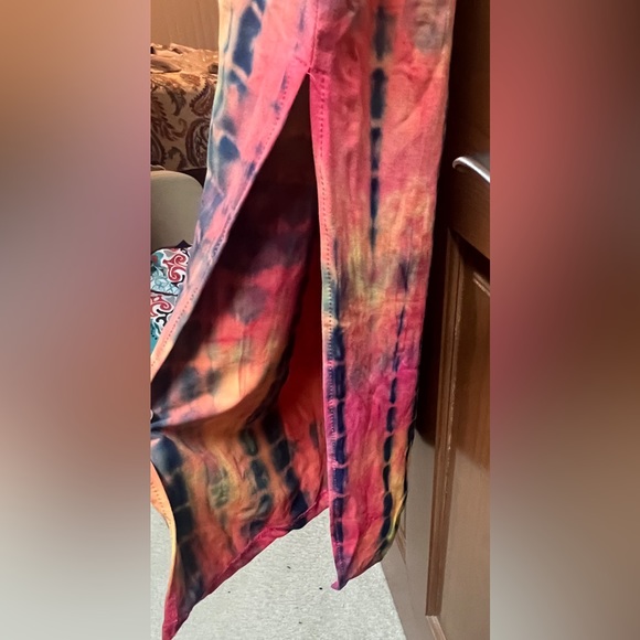 BNWT Tie die Maxi Dres🩷💜🩵💛🧡💚 - Picture 4 of 4